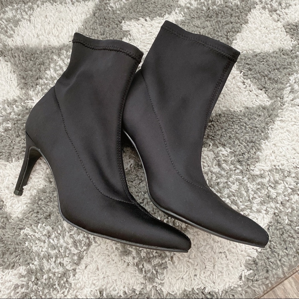 Black slim ankle boots